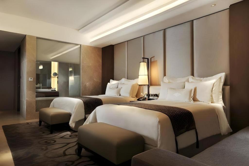 Hotel Tentrem Yogyakarta Exterior photo