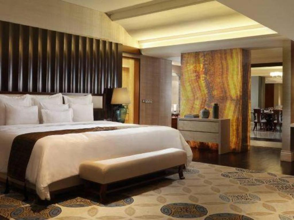 Hotel Tentrem Yogyakarta Exterior photo