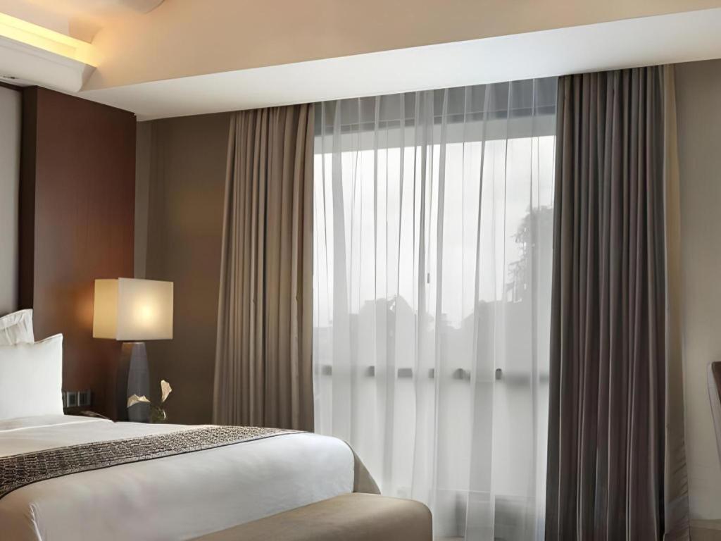 Hotel Tentrem Yogyakarta Exterior photo